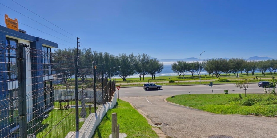 3 Bedroom Property for Sale in Santos Bay Western Cape